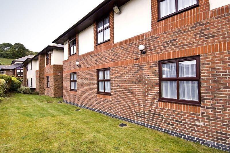Premier Inn High Wycombe/Beaconsfield المظهر الخارجي الصورة
