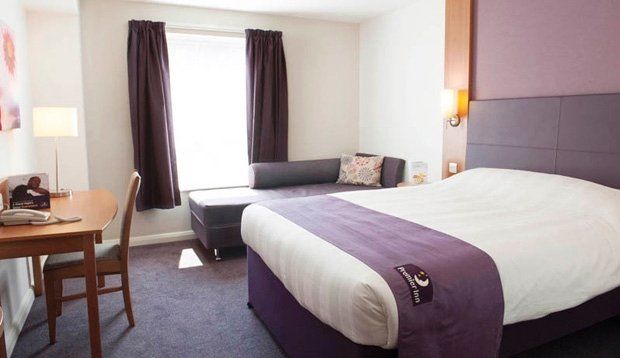 Premier Inn High Wycombe/Beaconsfield المظهر الخارجي الصورة